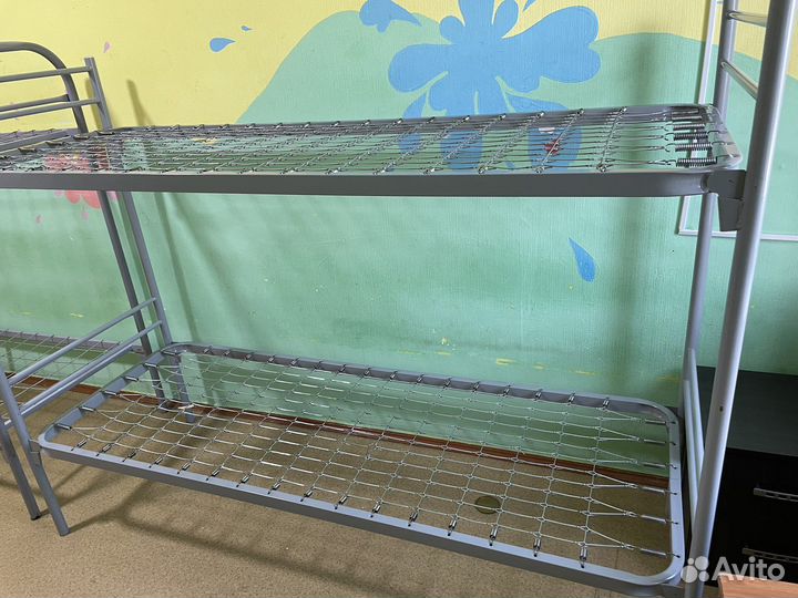 Кровать двухъярусная металлическая бу