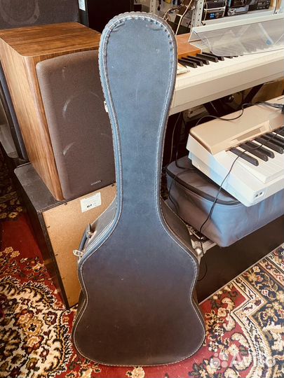 Жёсткий кофр, кейс для акустической гитары