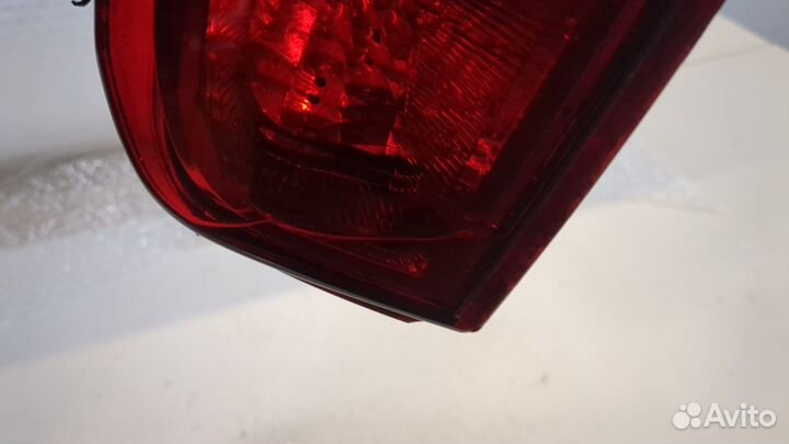 Фонарь (задний) правый Nissan Navara, 2006