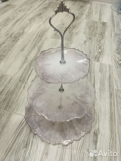 Фруктовница на ножке из эпоксидной смолы