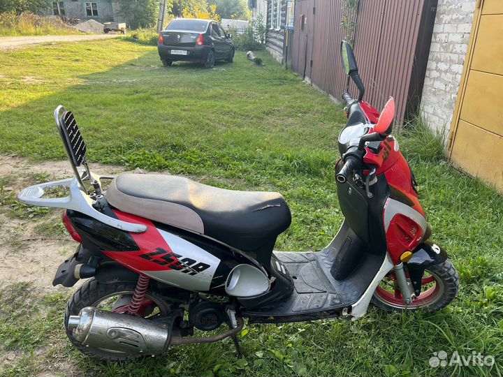 Скутер ирбис