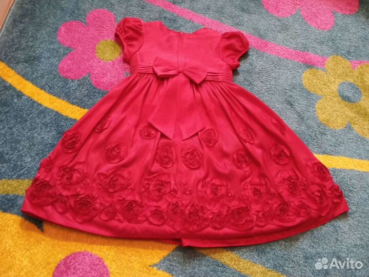 Платье на девочку