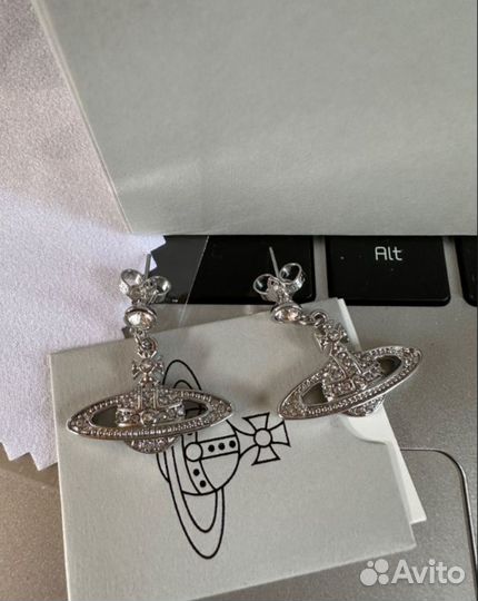 Серьги и браслет Vivienne Westwood