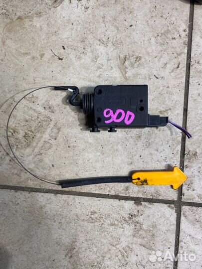 Активатор замка крышки бензобака Saab 900