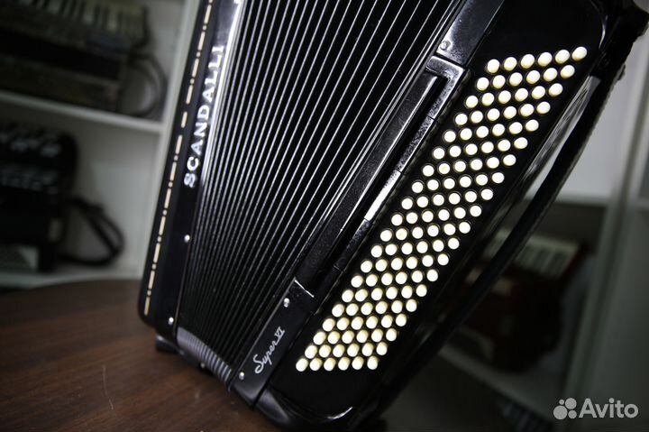 Аккордеон Scandalli Super 6