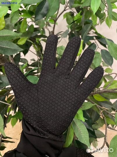 Перчатки Nike новые