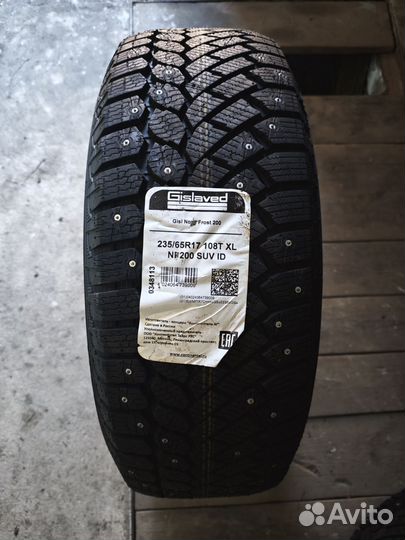 Gislaved Nord Frost 200 SUV ID 235/65 R17 108T