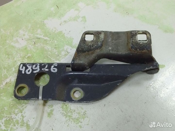 Петля капота Nissan Pathfinder