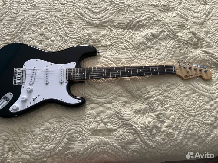 Гитара Fender Squier Stratocaster