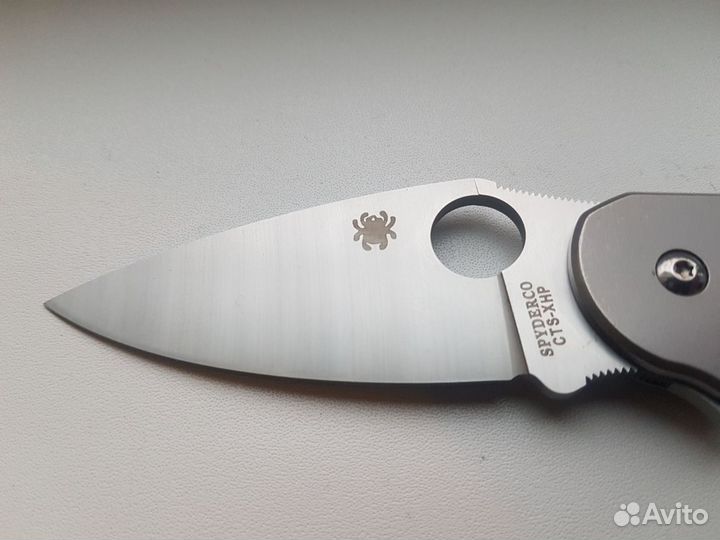 Нож складной Spyderco Domino