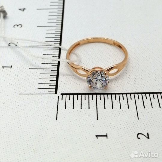 Золотое кольцо с камнем 16,5р