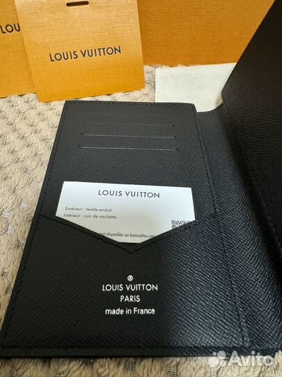 Обложка для паспорта Louis Vuitton