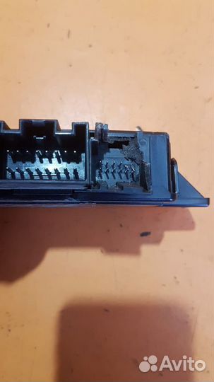 Блок подогрева сидений на Chevrolet Aveo T300