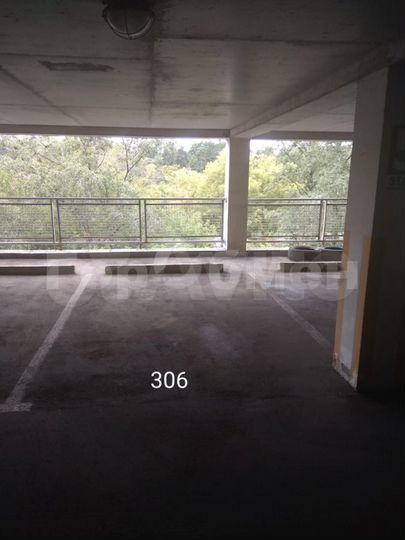 Машиноместо