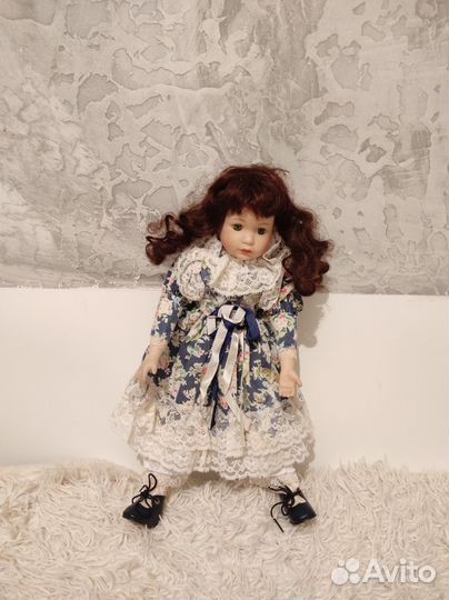 Кукла фарфоровая коллекционная
