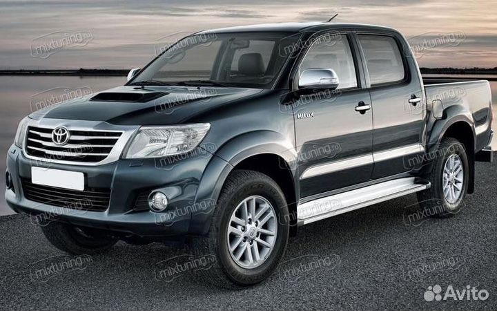 Пороги подножки Toyota Hilux 2006-2015 (OEM Style)