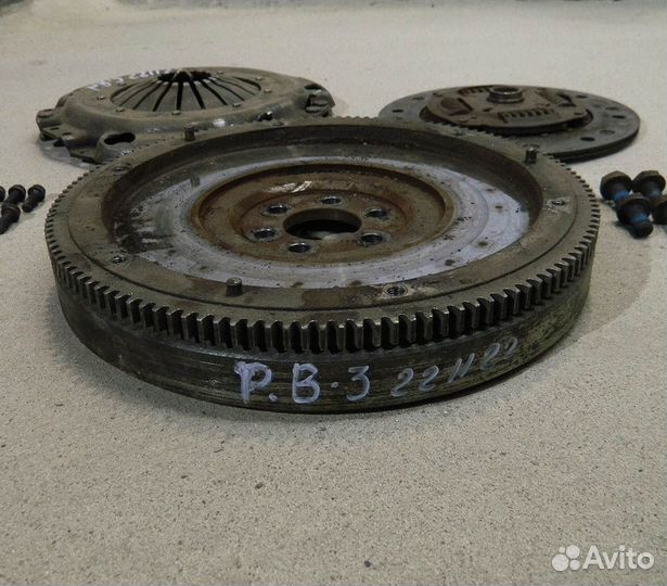 Маховик в сборе VW Passat B3 1.8 RP