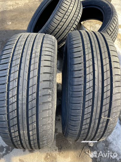 RoadX RXQuest SU01 265/40 R21 105Y