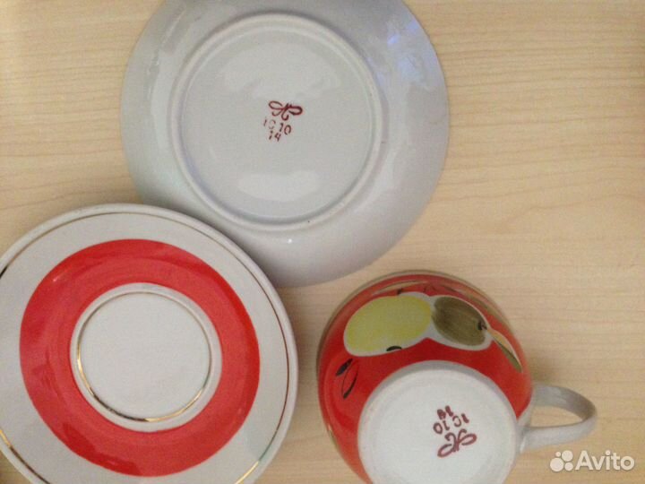 Чашка от сервиза,Яблоко, сервантное хранение