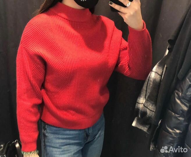 Свитер женский