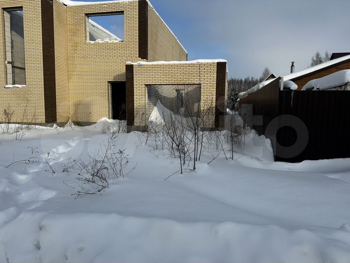 Коттедж 340 м² на участке 9 сот.