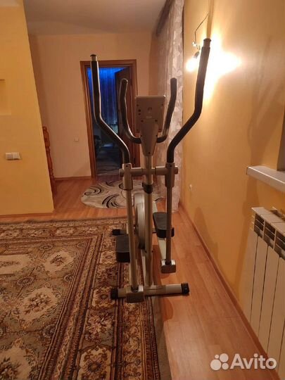 Эллиптический тренажер torneo