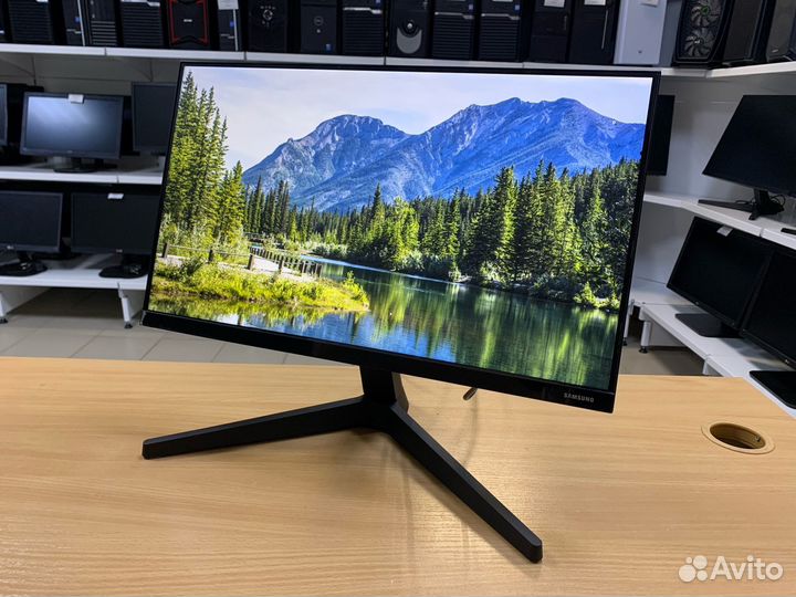 Новый монитор 22