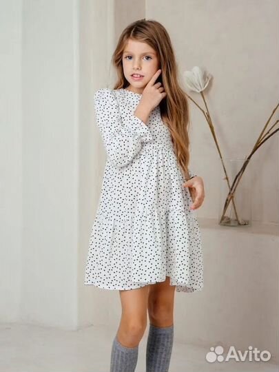 Платье для девочки новое 28 30