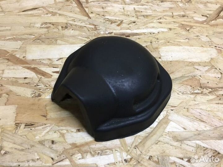 Крышка амортизатора передняя Mercedes-Benz E550