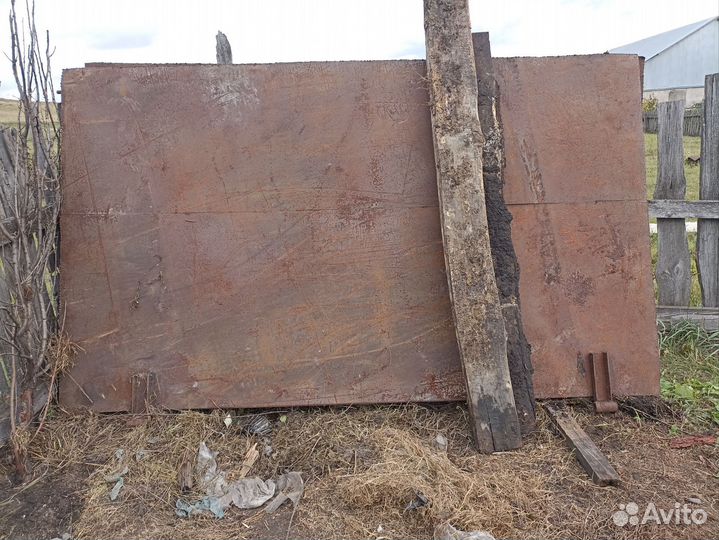 Гаражные ворота металические