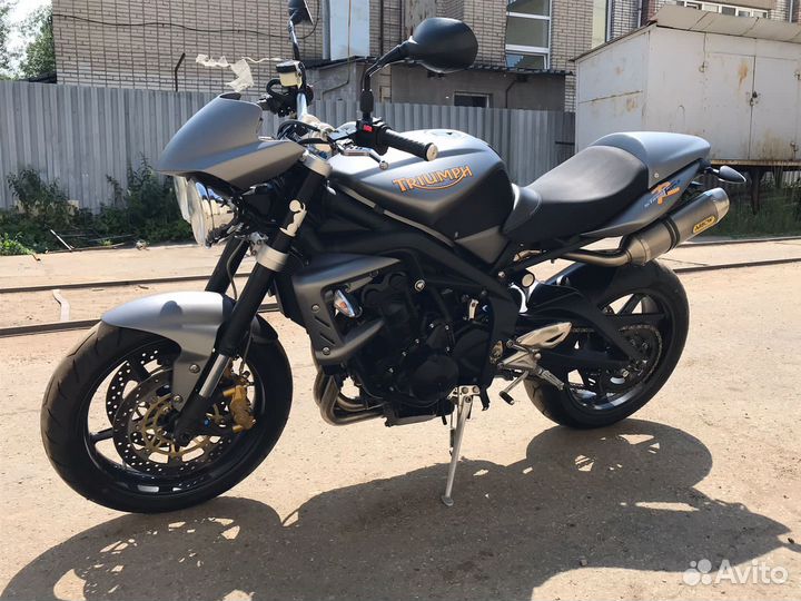 Мотоцикл Triumph Street Triple 675R