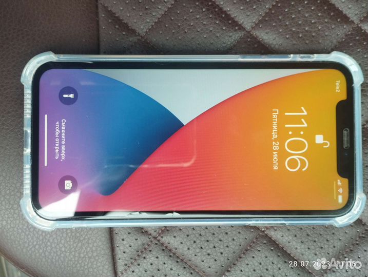 Телефон iPhone 11