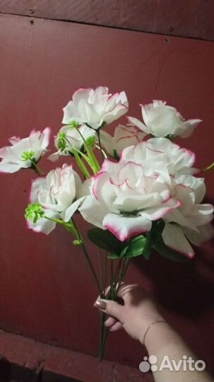 Большой выбор искуственных цветов