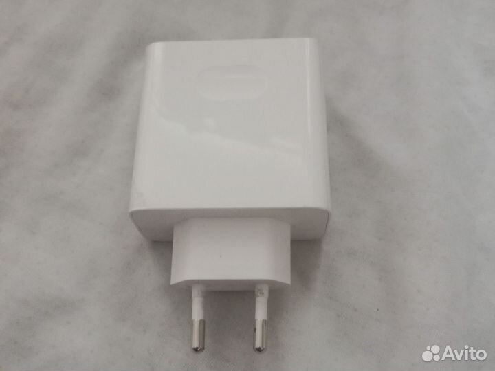 Блок питание для ноутбука 10-240v 50/60Hz 1.8A