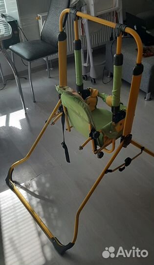 Детская качелька