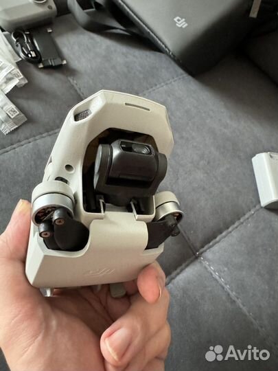 Квадрокоптер DJI Mini 2 Fly More Combo