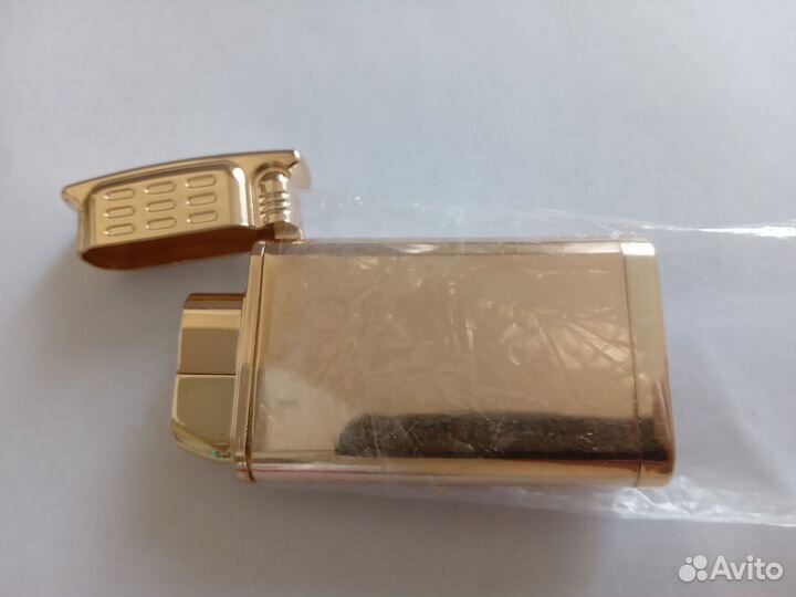 Зажигалка с часами и подсветкой