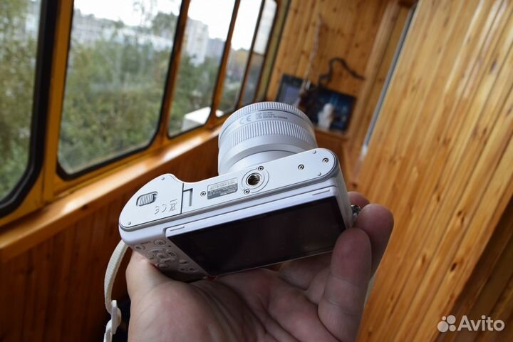 Samsung NX300, WiFi, NFC+ Samsung 20-50