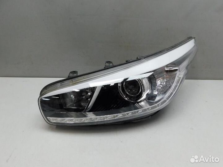 Фара левая Kia Ceed