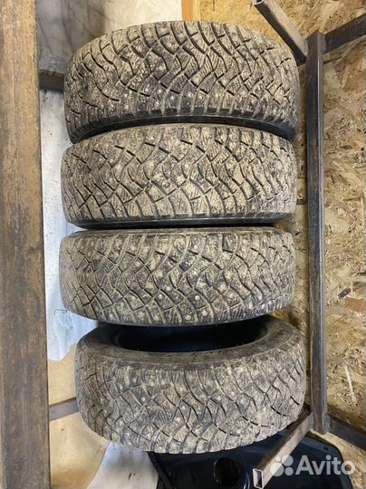 Dunlop SP Winter Ice 03 195/60 R15 92H