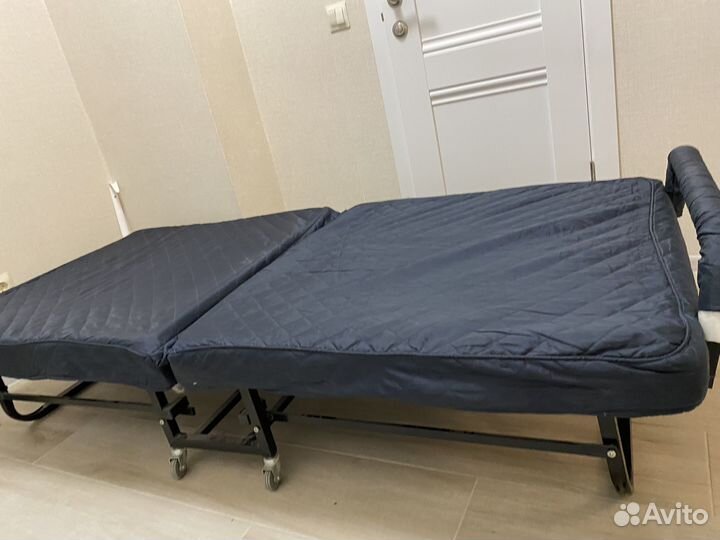 Раскладушка- кровать с матрасом