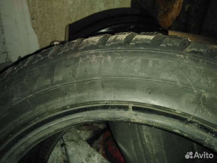 Kumho I'Zen RV Stud KC16 205/55 R16