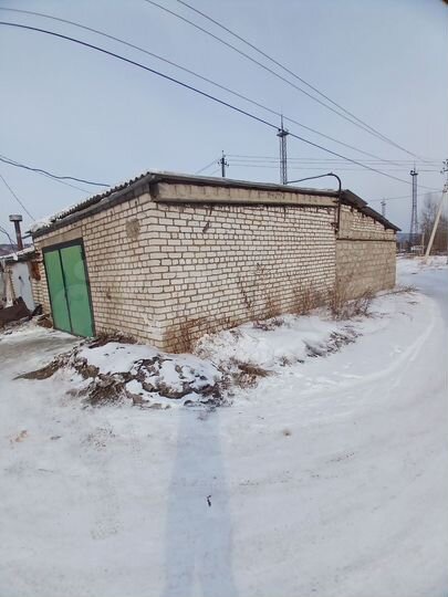 Гараж, > 30 м²