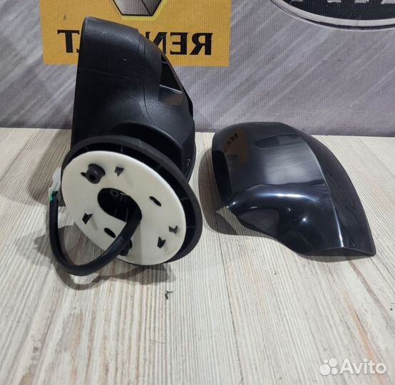 Зеркало Renault sandero stepway Лев