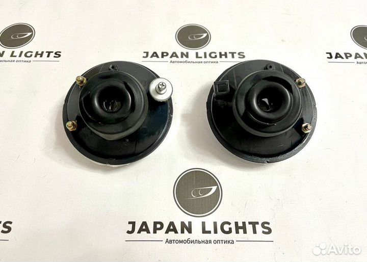 Туманки в бампер передние Toyota