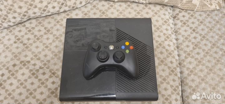 Xbox 360 и два Kinect