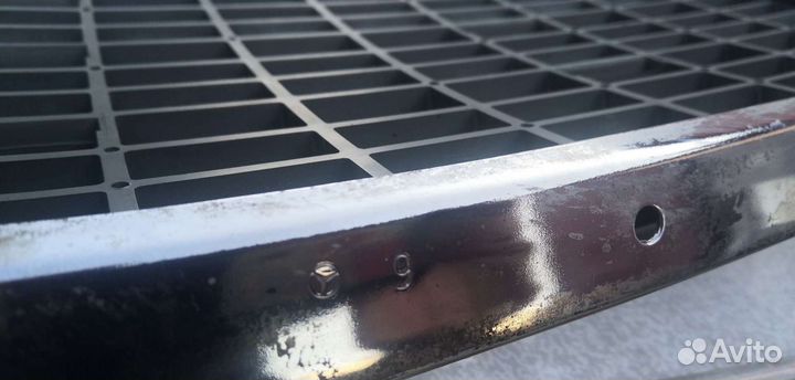 Решетка радиатора Mercedes Benz W140