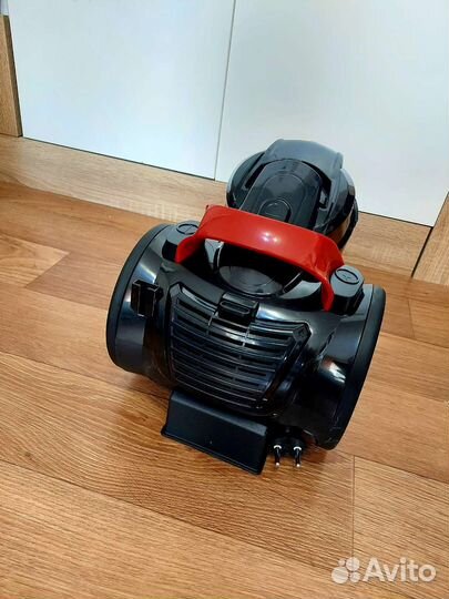 Пылесос для дома новый