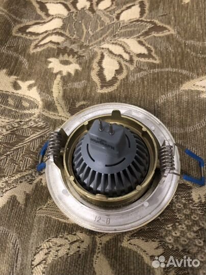 Точечные встраиваемые светильники