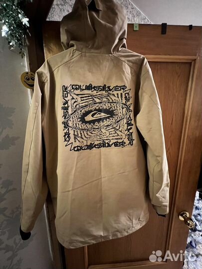 Горнолыжная куртка quiksilver